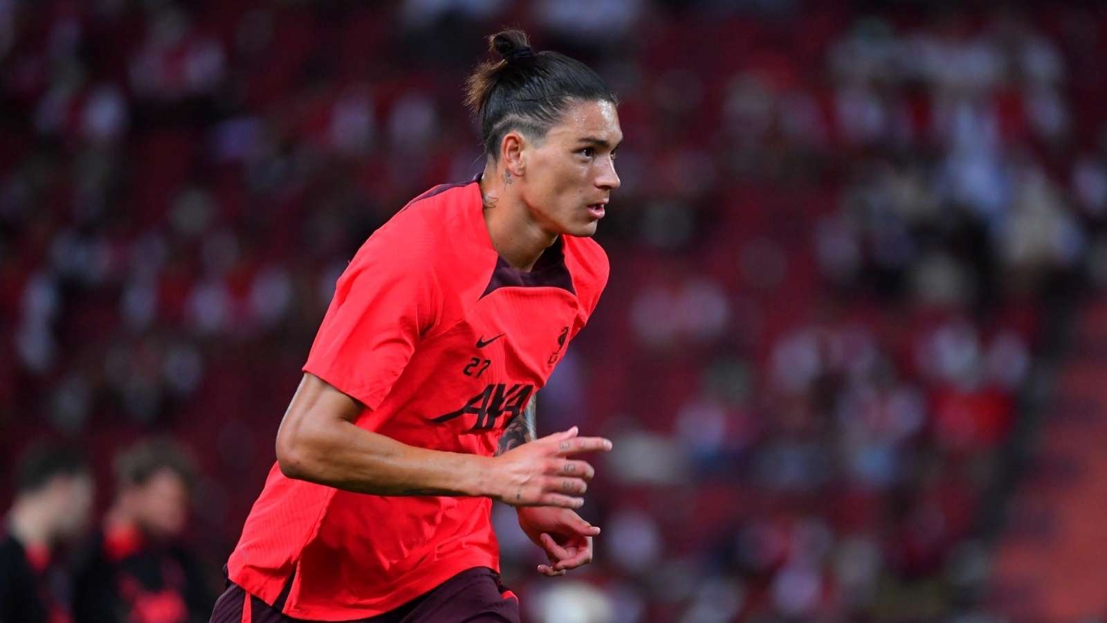 刻眼含泪光 刻眼含泪光